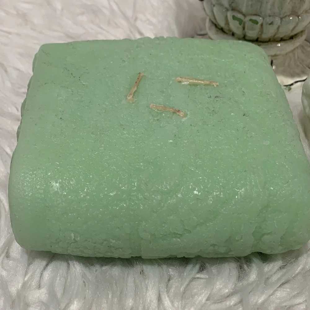 3 pieces Green Topiary Candle, White and Green Folded Towel Candles